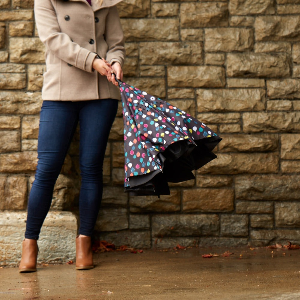 InBrella Reverse Close Umbrella in Large Raindrops - Totes Reverse Umbrella